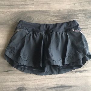 LULULEMON LIGHT AS AIR SKIRT TENNIS YOGA RUNNING